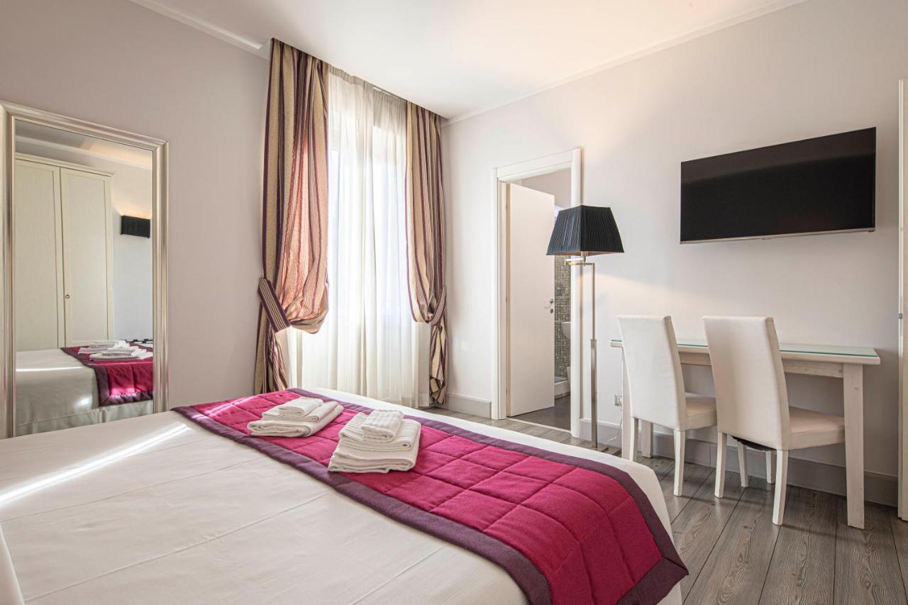 Bed and Breakfast Residenza Castrense Рим Экстерьер фото