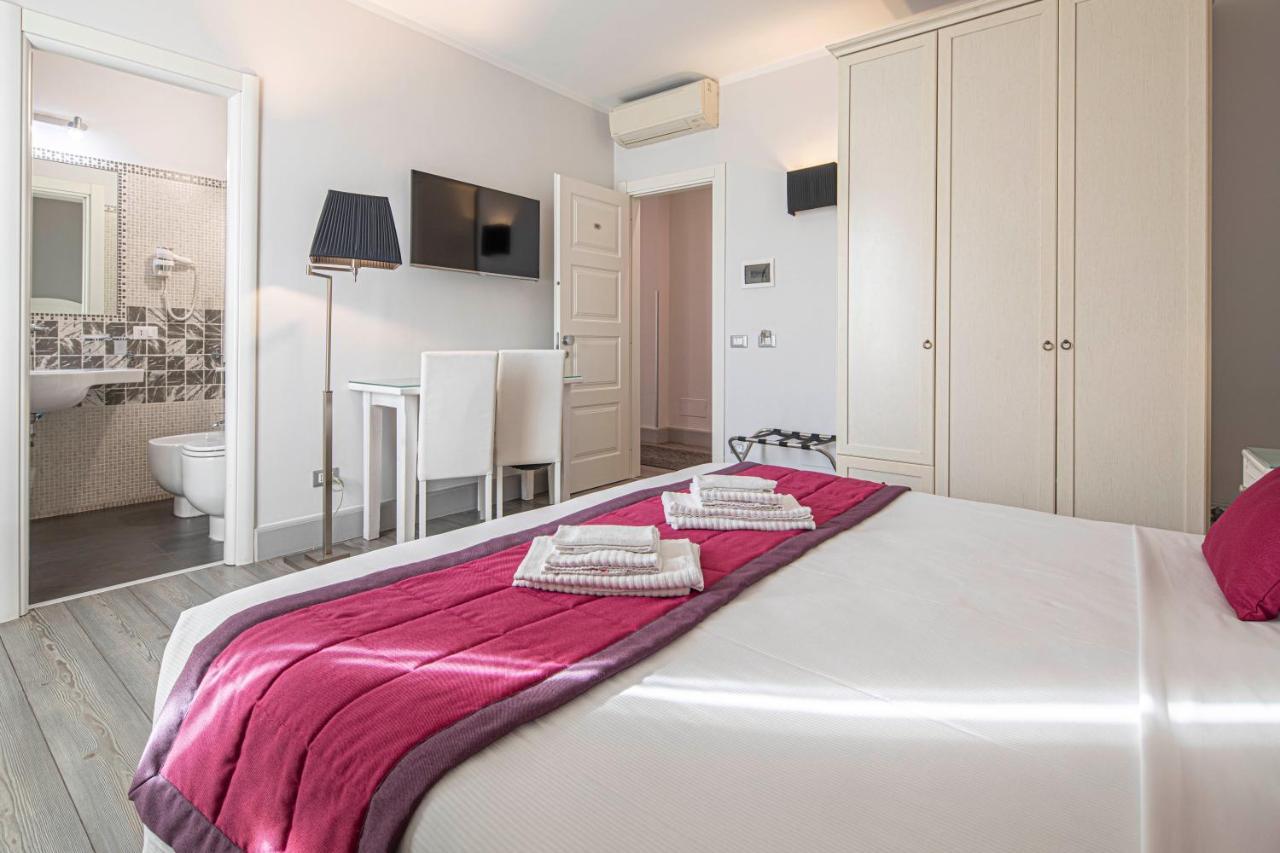 Bed and Breakfast Residenza Castrense Рим Экстерьер фото